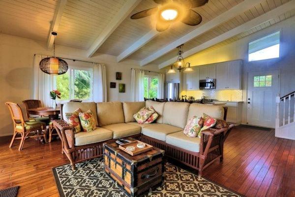 Two-Bedroom House image 2