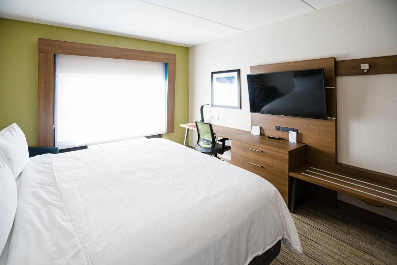 King Room image 2