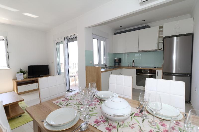 Apartments Pivac - image 12