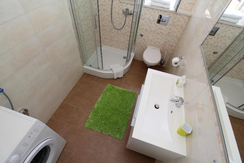 Two-Bedroom Apartment with Balcony and Sea View image 2