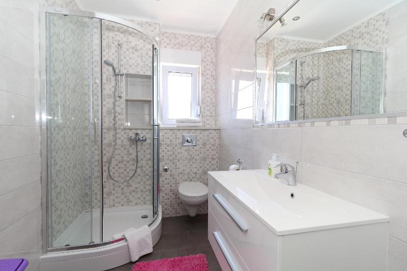 Apartment with Sea View image 2