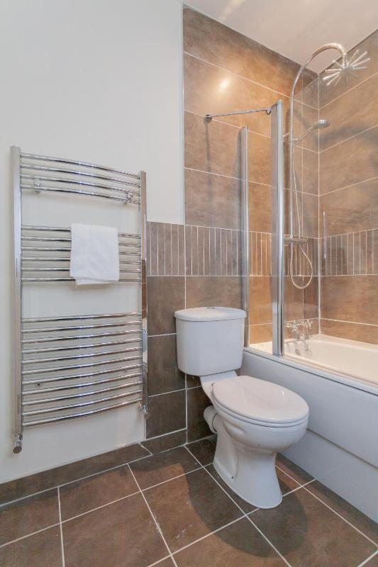 Two-Bedroom House image 2
