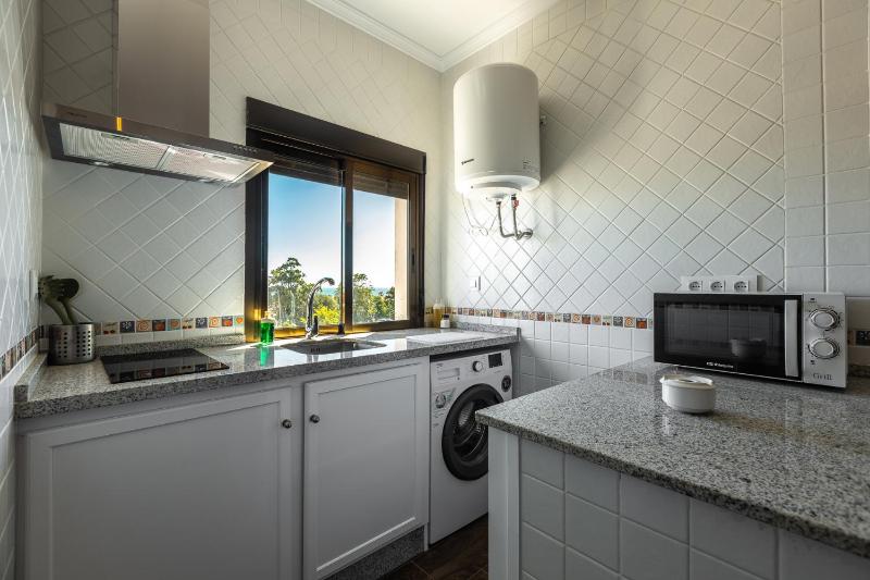 APARTAMENTO BOLONIA SUR B - image 7