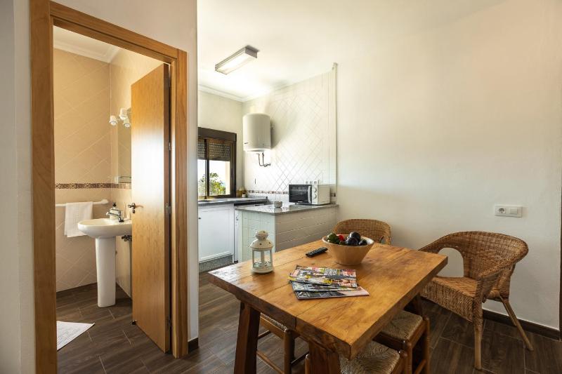 APARTAMENTO BOLONIA SUR B - image 6