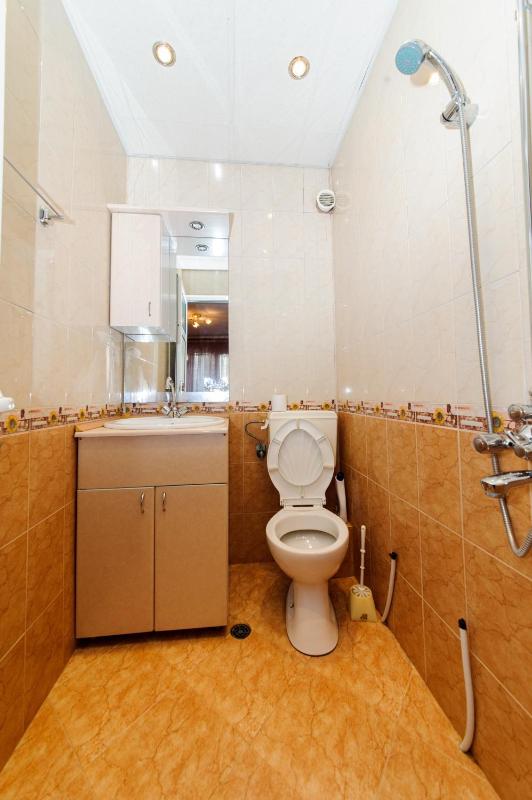 Double Room with Balcony image 3