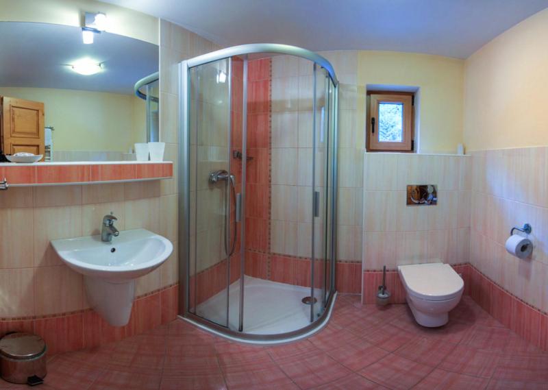 Studio Apartment image 4