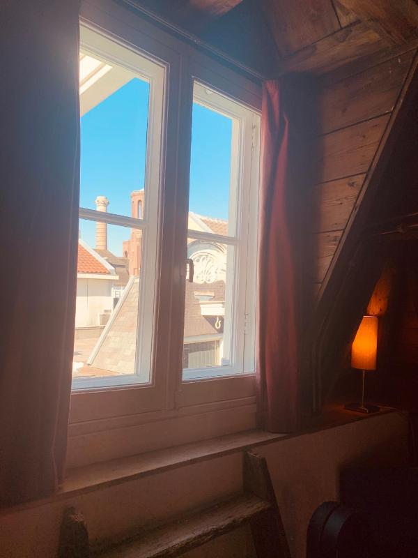 Amsterdam Central Guest House - image 10