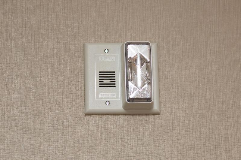 King Room - Hearing Accessible/Non-Smoking  image 3
