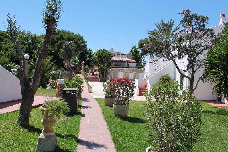 Apartaments Talayot - image 2