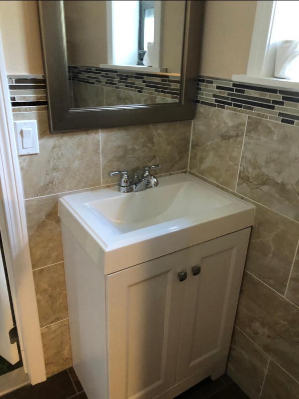 King Suite with Spa Bath - Non-Smoking image 2