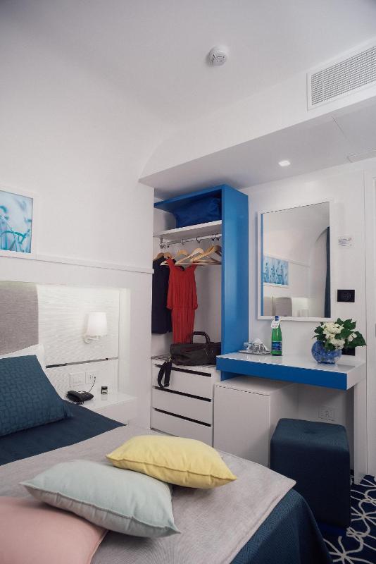 Superior Double Room image 1