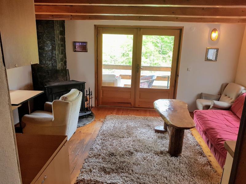 Two-Bedroom House image 4
