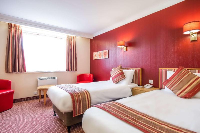 Twin Room image 1