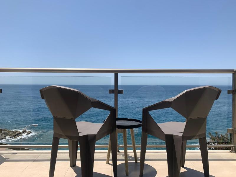 Deluxe Double Room with Sea View image 4