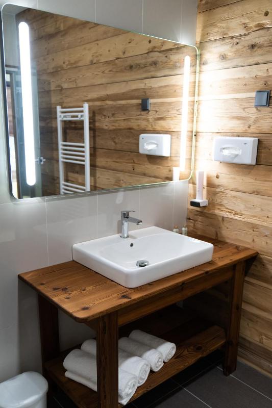 Standard Double or Twin Room image 1