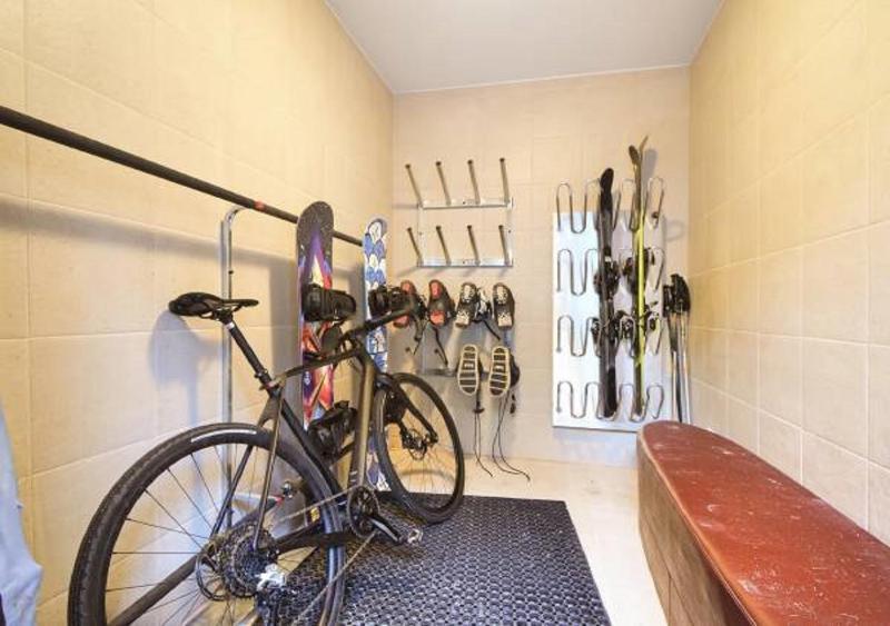 Apartament dla rodzin Marron 12 z sauną bawialnią i widokiem na Skrzyczne - Dream Apart - image 9
