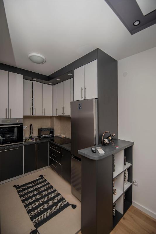 Apartment M - image 12