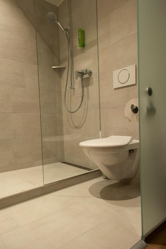 Double Room with Shared Bathroom image 1