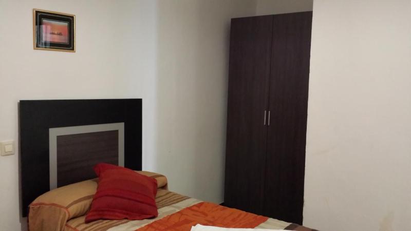 Basic Triple Room image 2