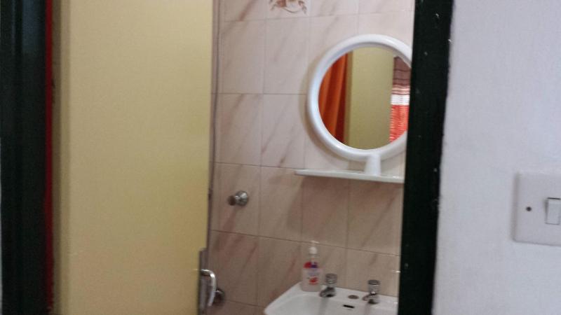 Basic Triple Room image 4