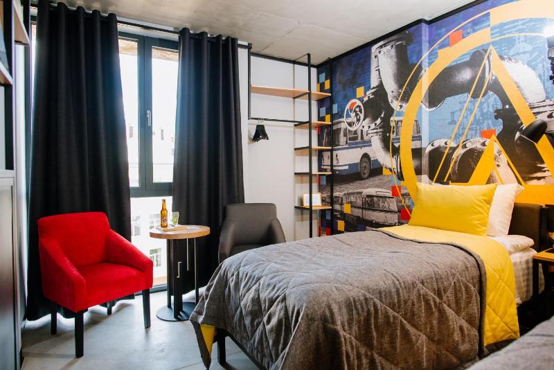 Standard Double or Twin Room image 2