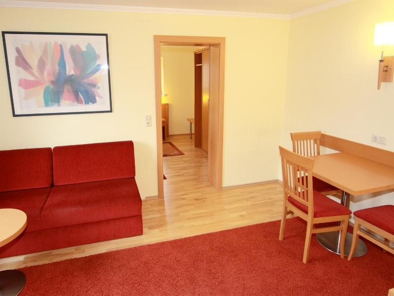 One-Bedroom Apartment image 2