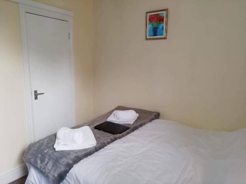Budget Double Room image 2