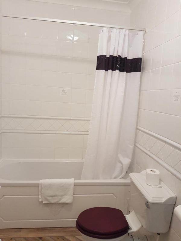 King Suite image 3