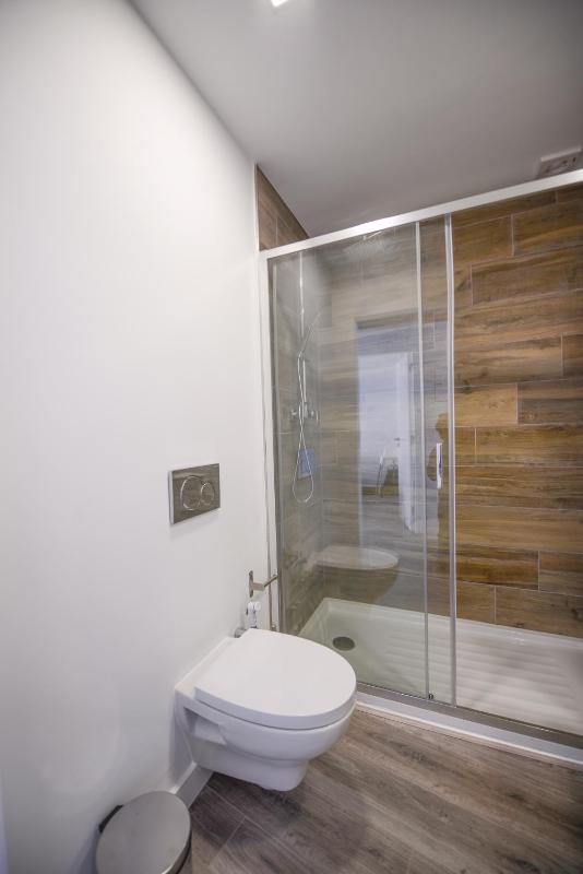 SEAFRONT LUZ APARTMENT - image 4