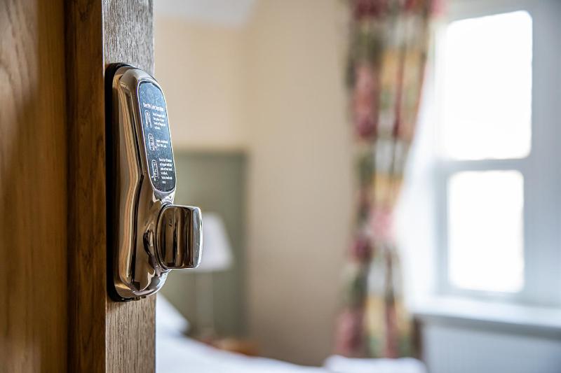 Fountains Guest House - Harrogate Stays with FREE PARKING - image 30