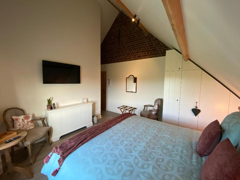 Deluxe Double Room image 2