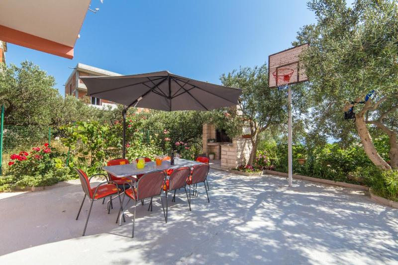 Apartments Deluxe Vučko - image 17