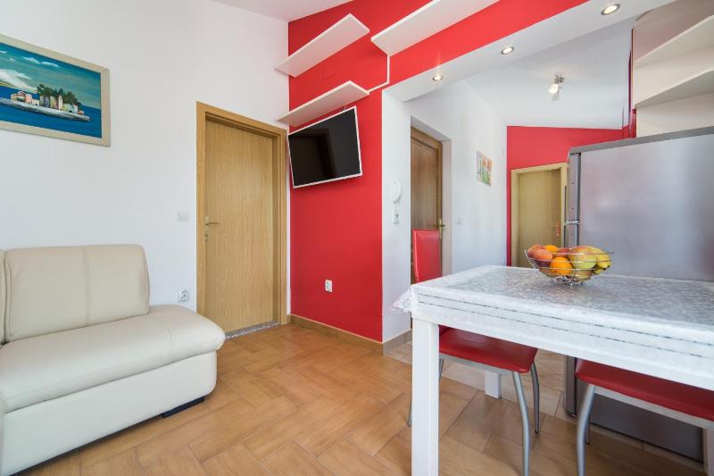 Apartment image 4