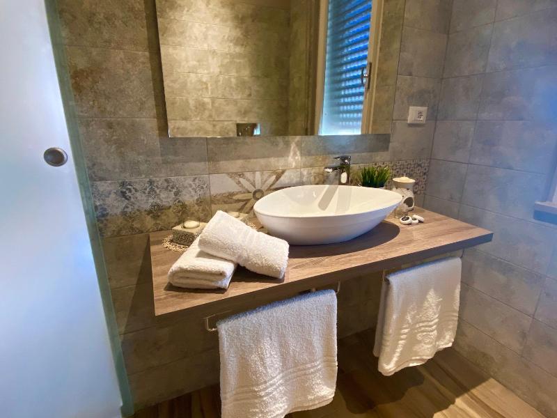 Superior Double Room image 4