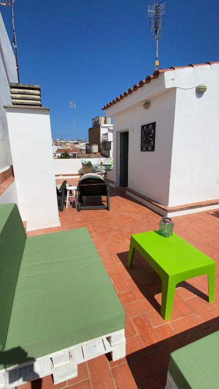 Amazing 2 bedroom Apartment with big sun terrace Sitges centre beach - image 15