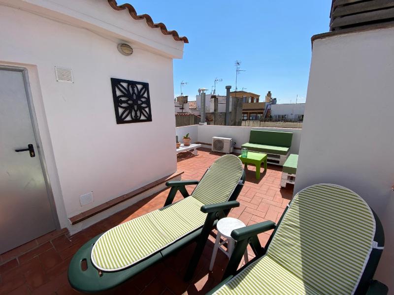 Amazing 2 bedroom Apartment with big sun terrace Sitges centre beach - image 11