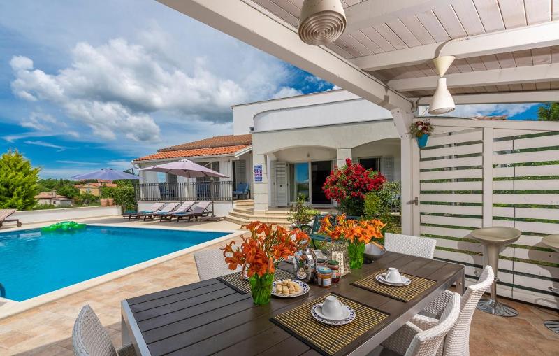 Villa with Private Pool image 1