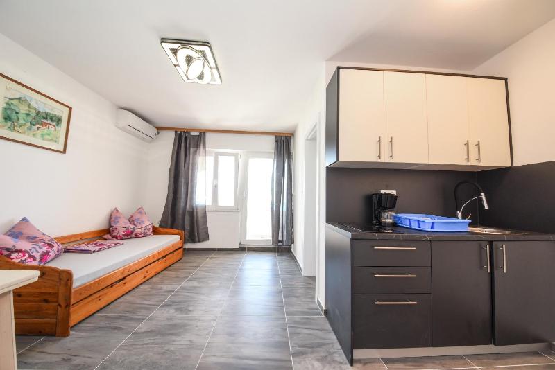 Apartmani Por - image 40