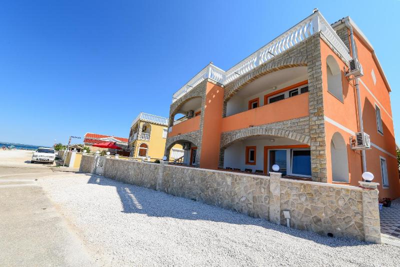 Apartmani Por - image 4