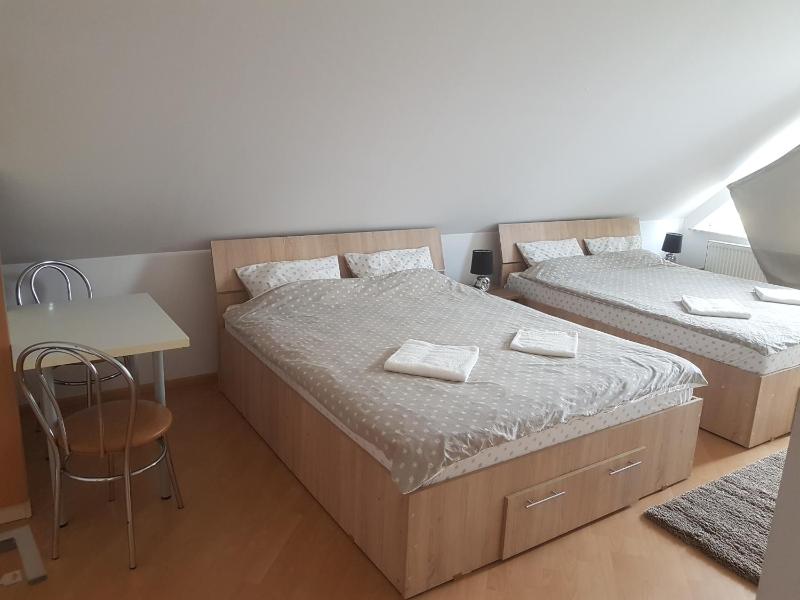 Double or Twin Room with Private Bathroom image 1