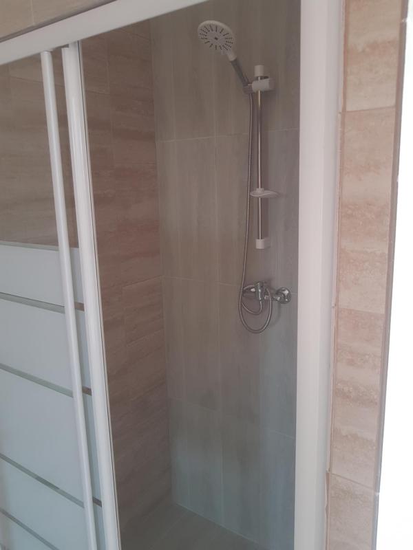 Double or Twin Room with Private Bathroom image 2
