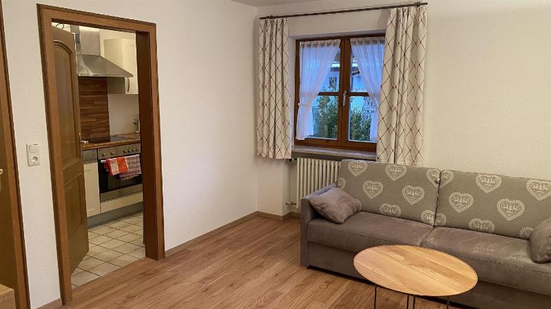 One-Bedroom Apartment image 2