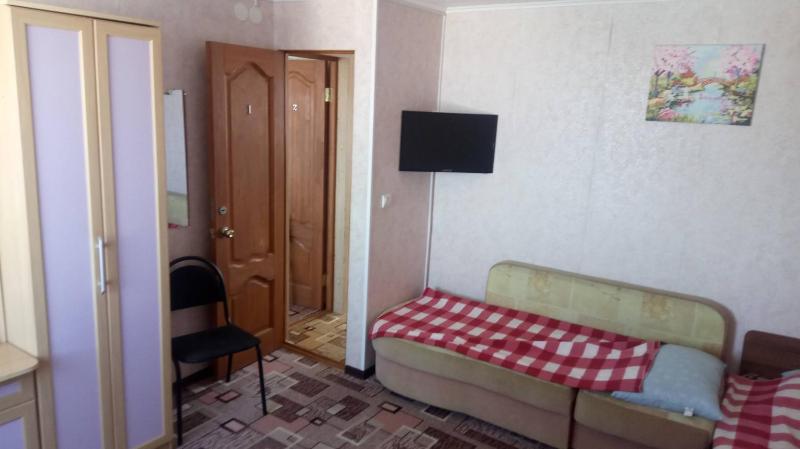 Economy Quadruple Room with Shared Bathroom image 2