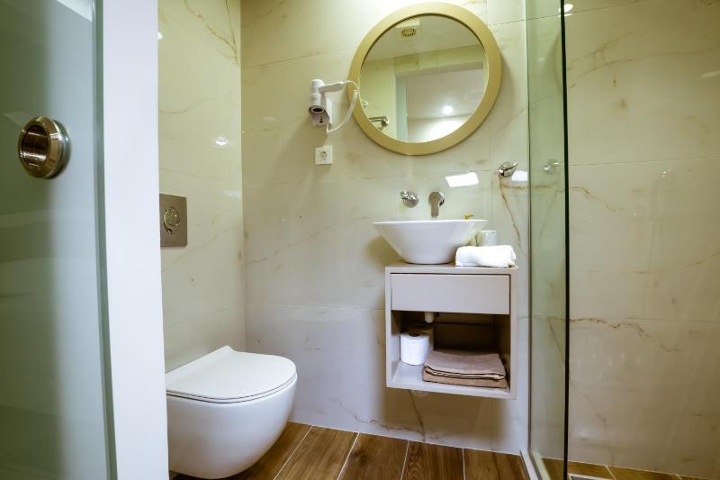 Konmari Boutique Suites - image 26