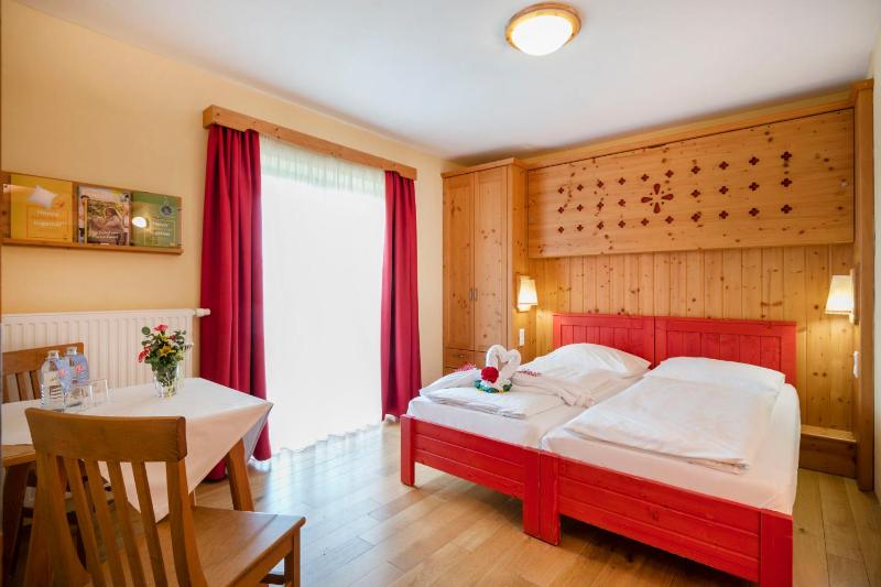 Double Room image 1