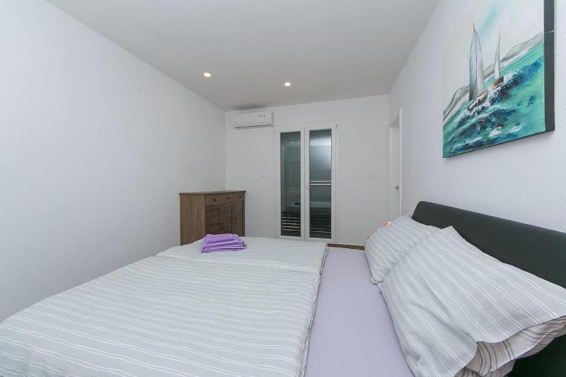Apartments Sanja - image 12