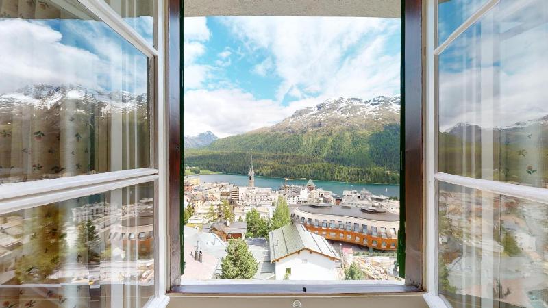 Apartment with Lake View image 2
