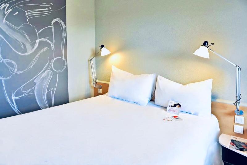 Standard Double Room image 1