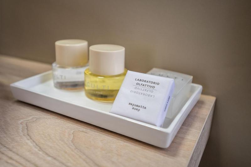 Emilia Suite Essence - image 24