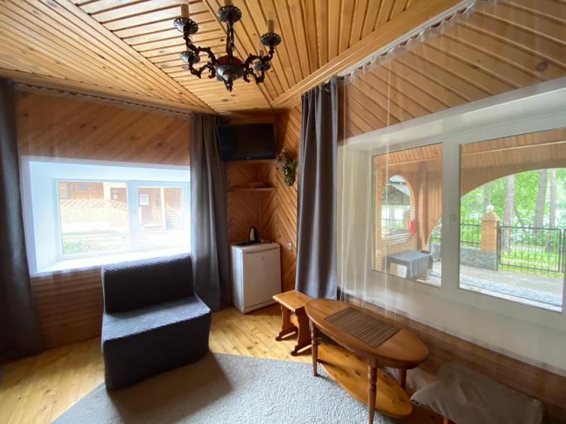Standard Double Room image 3